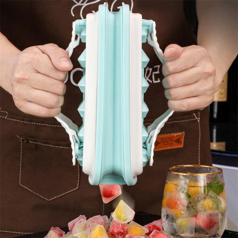 2-in-1 Ice Cube Tray Bottle – Portable Ice Maker & Cold Drink Container